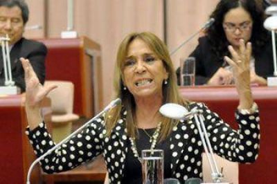 �Ica� Mart�nez asegura que �ning�n municipio pierde ingresos� 