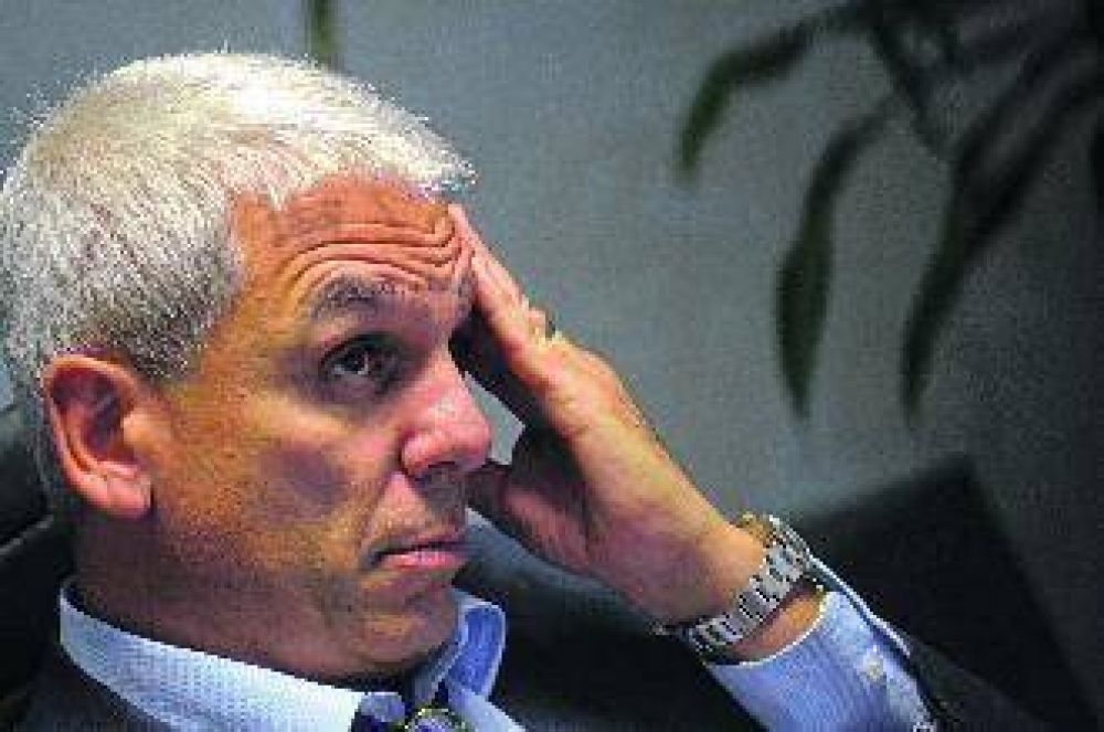 Entrevista a Coco: �por qu� se avalaron sospechosas maniobras petroleras?