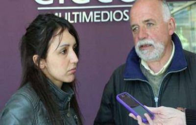 Indignaci�n de una joven tras ser asaltada por un delincuente en la esquina de Uriburu y Chacabuco
