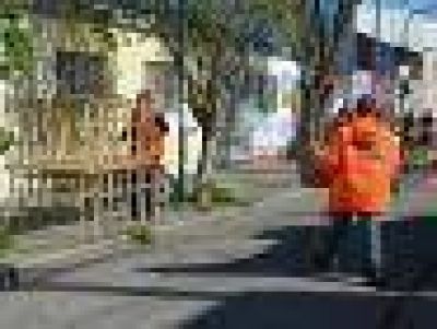 El Municipio de San Mart�n entreg� mesas y sillas a 9 escuelas p�blicas