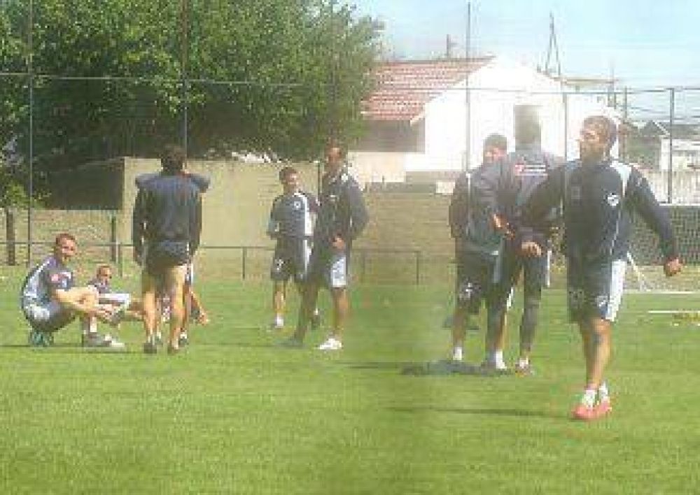 Quilmes visita a Boca obligado a sumar para salir del fondo