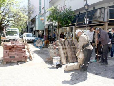 No cesan las tareas sobre la Peatonal