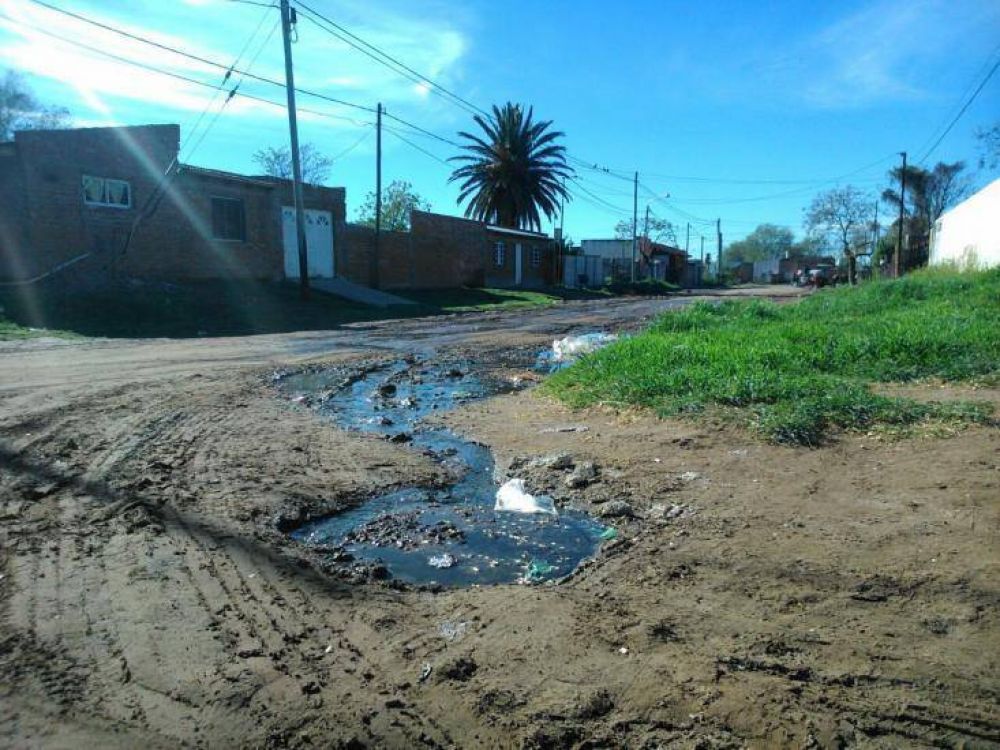 Las lluvias son la causa de los desbordes cloacales en distintos sectores de la ciudad
