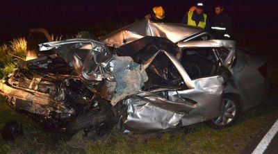 Dos muertos en un impresionante choque frontal cerca de Tornquist