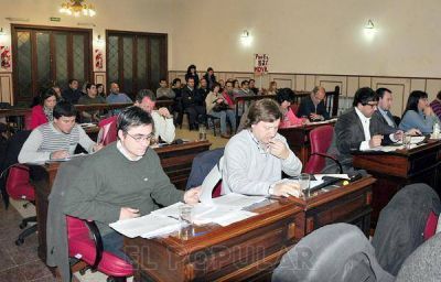 Aprobaron sanciones para inconductas mineras en el HCD