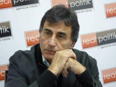 Eslaiman, sobre la ley de Municipales: �Los senadores responden a los intendentes y la mayor�a no va a estar de acuerdo�