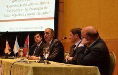 Rodolfo Urtubey disert� sobre las experiencias de voto electr�nico en Salta y Ecuador