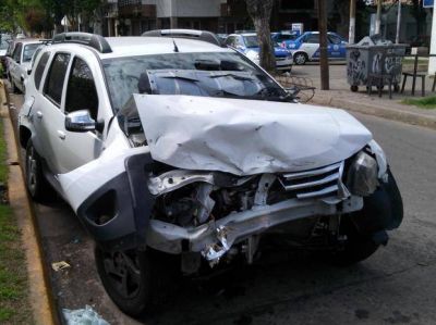 Un muerto y un herido grave en un m�ltiple accidente de tr�nsito en la zona sur de Rosario