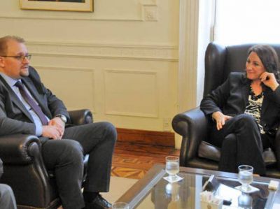 Belar�s, interesado en participar de la licitaci�n de los trolebuses