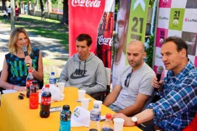 Bruera present� una marat�n de 21 K