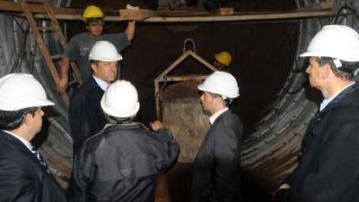 Kicillof visit� las obras en los arroyos de La Plata