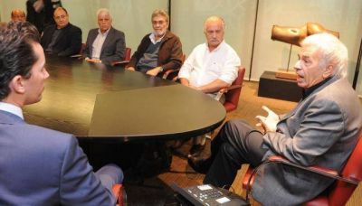 Gremios insistir�n en salarios y estudiar�n acciones