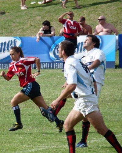 El rugby tambi�n es cosa de mujeres: la primer mujer �rbitro del pa�s es marplatense