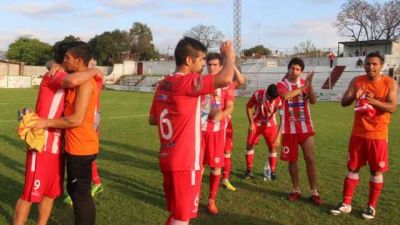 Atl�tico Paran� se reencontr� con la victoria ante Chaco For Ever