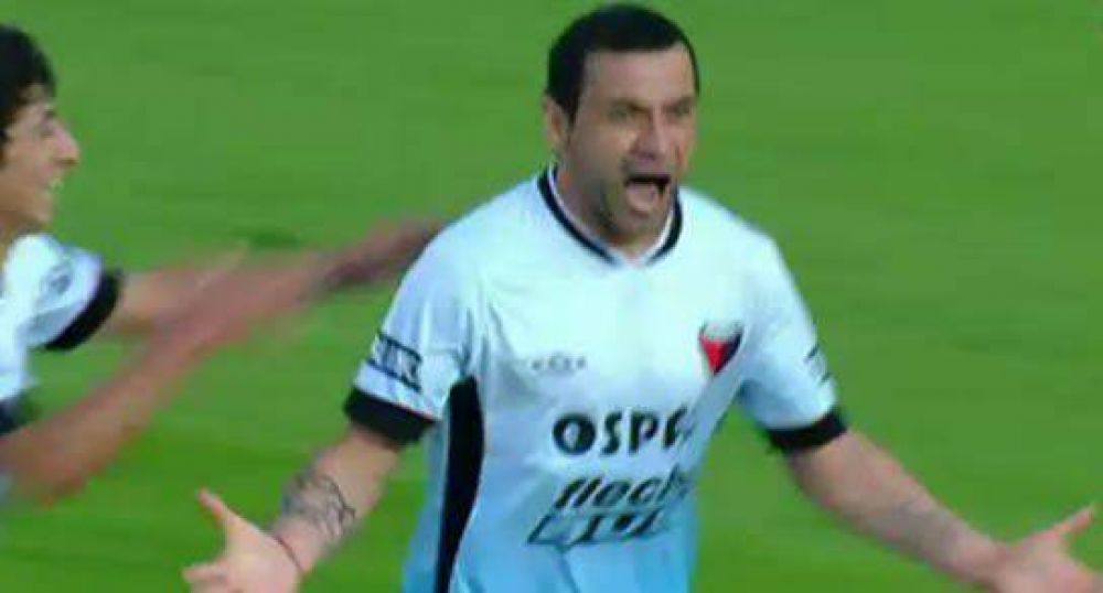 Col�n volvi� al triunfo ante Douglas en Santa Fe
