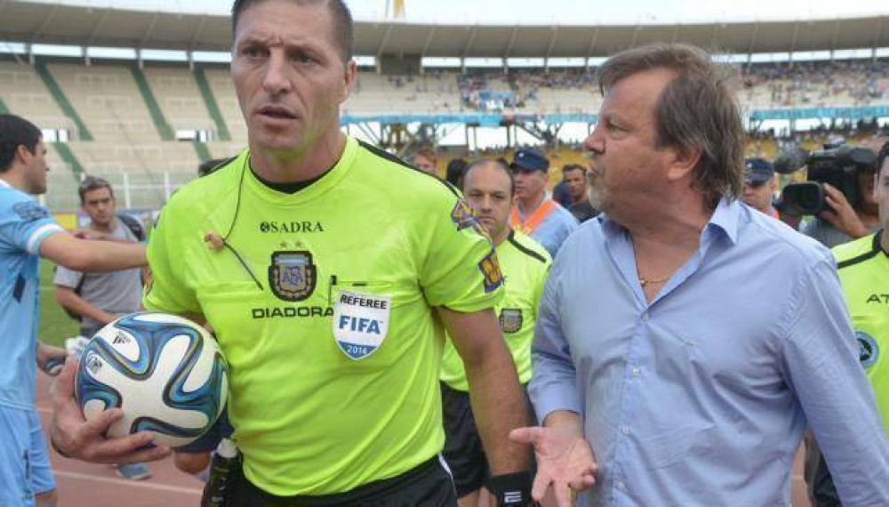 Despu�s del partido, Zielinski se volvi� loco contra Pitana