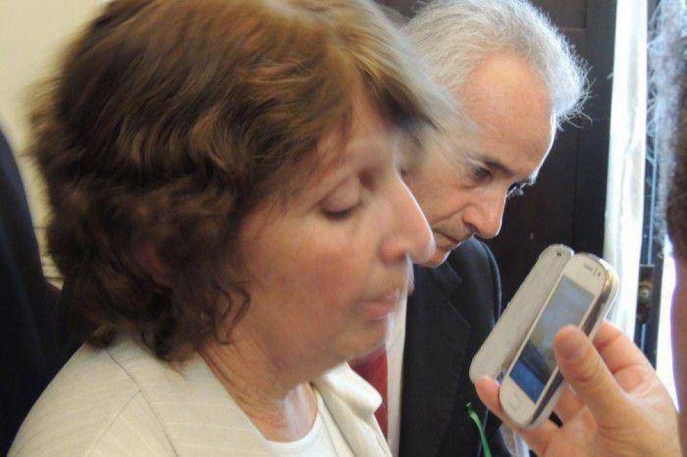 M�NICA BRUCETTA DE BLANCO: �Esperamos que vaya a la c�rcel que es donde se merece estar� 
