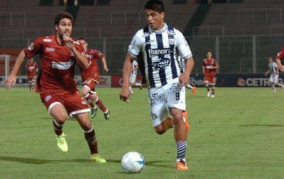 Talleres no supo mantener la ventaja y empat� en Sunchales