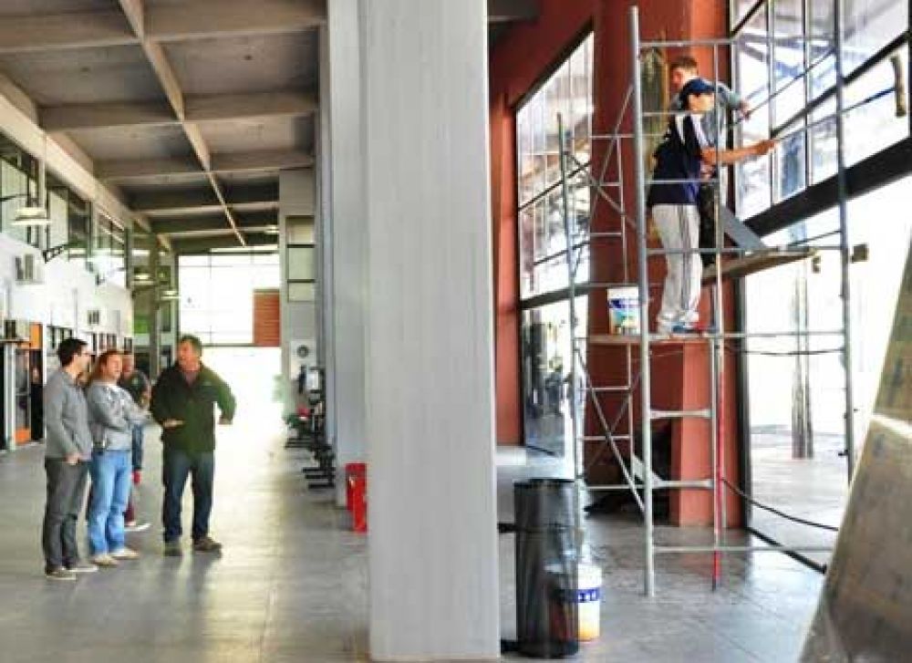 Trabajan en la refacci�n y puesta en valor de la Terminal de �mnibus. 