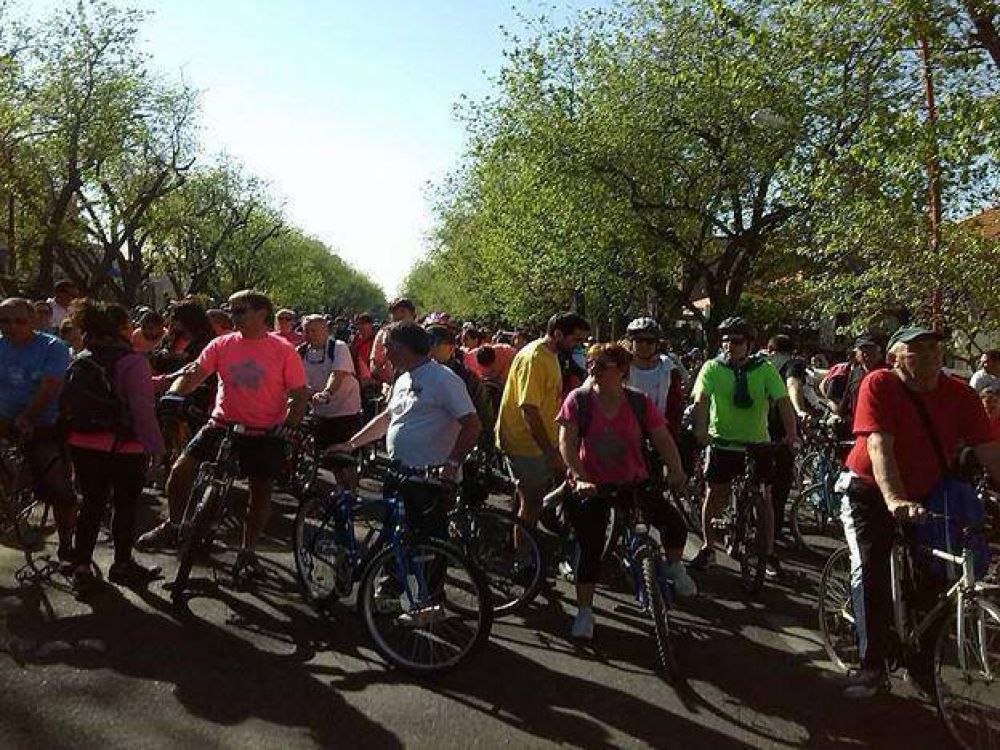 M�s de 7 mil personas participaron en la megabicicleteada de Nihuil