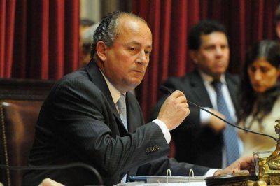 Marino se quej� por recorte de fondos para La Pampa