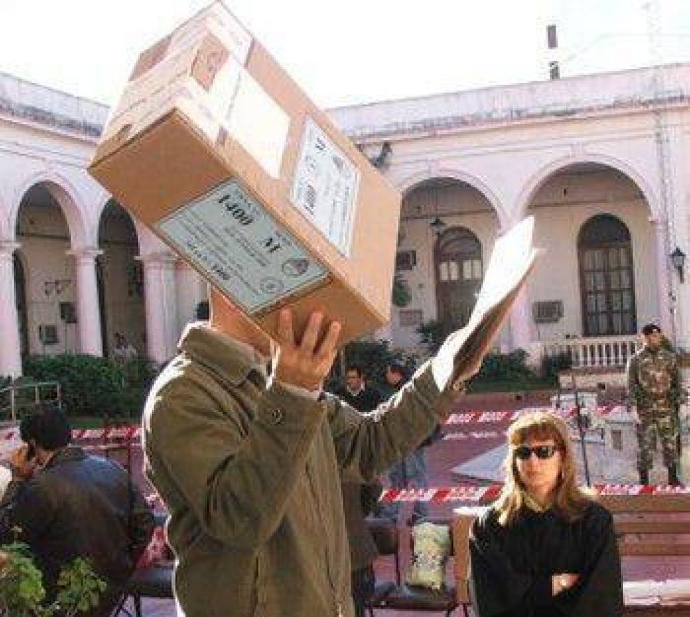 Gripe A posterga definiciones de candidaturas para el 13-S