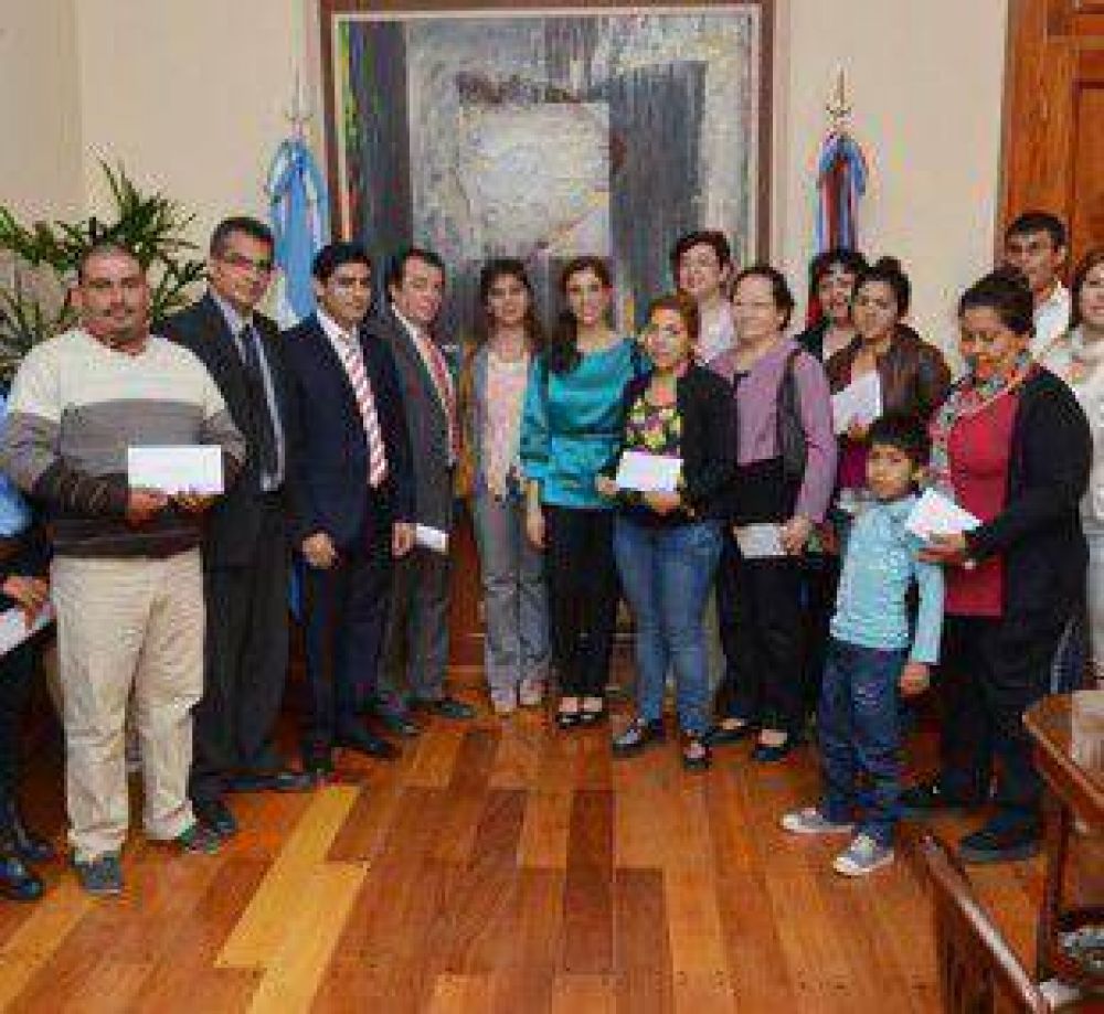 Se implementan pol�ticas activas de fortalecimiento a micro emprendedores de toda la provincia