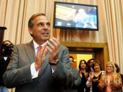 Sapag, Quiroga y Rioseco: tri�ngulo de confrontaci�n