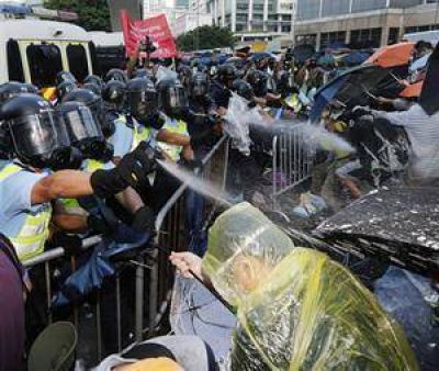 Represi�n en Hong Kong tras las masivas marchas por la democracia