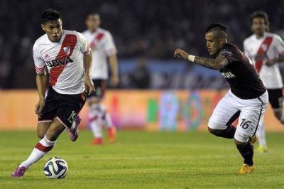 River empat� con Lan�s 1 a 1, sigue solo en la cima y ahora ya piensa en Boca