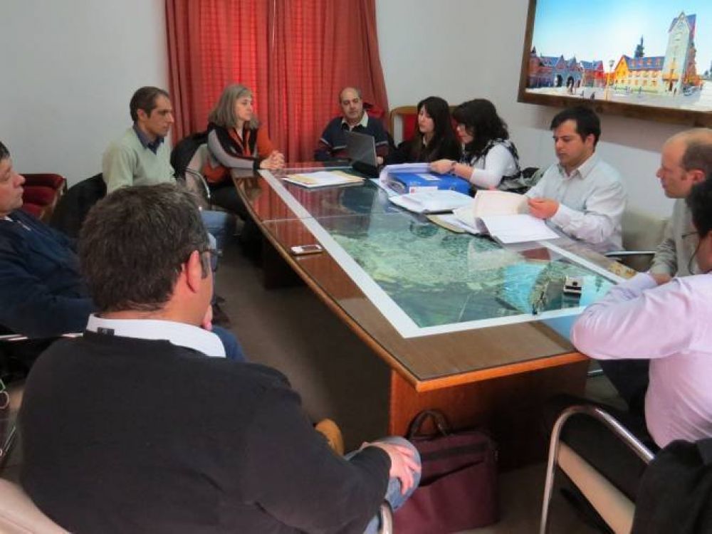 Abrieron sobres para pavimentar m�s calles