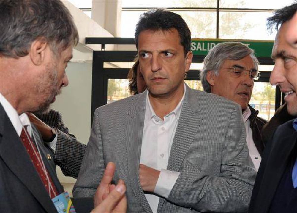 Massa le baja el pulgar a las listas �colectoras�