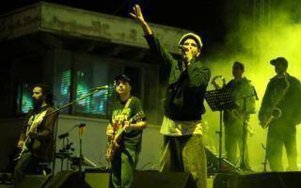 Nueva fecha de Los Cafres en Adrogu�