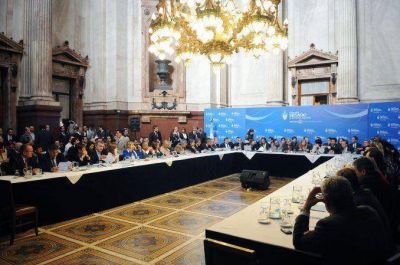 Comienza el debate por la nueva ley de Hidrocarburos