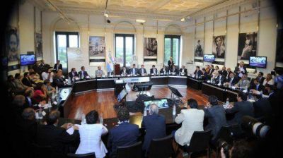 El Gobierno nacional refinanciar� la deuda de 17 provincias
