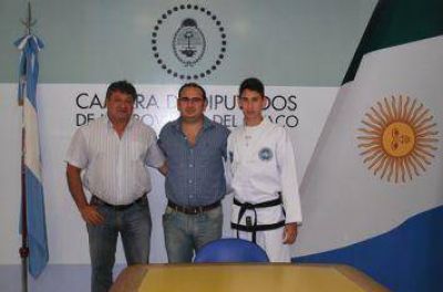 Bacileff Ivanoff recibi al joven taekwondista Joaqun Moro que participar en el XII Panamericano