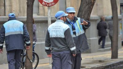 Denuncian que agredi� a agentes de la Guardia Urbana y les rob� un handy