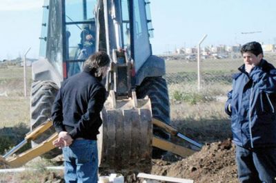 Comenzaron las exhumaciones en el Cementerio de Km. 9