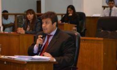 En bloque, el quintelismo sali� a cuestionar el acto del 17 de octubre