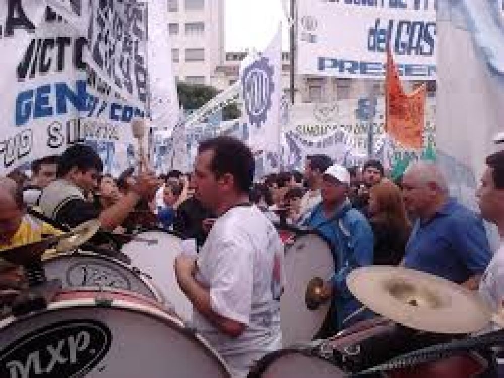 Los municipales de Sutecba paran contra Macri este mi�rcoles