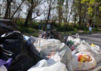 Plottier, muy sucia por un paro municipal 
