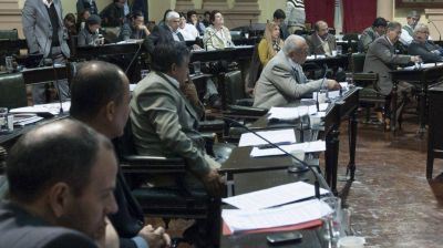 Pirotecnia cero, materia pendiente de Diputados