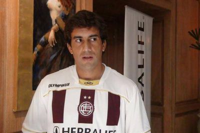 Carlos Araujo: 