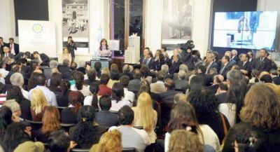 Corrientes reprogram� deudas hasta fin de a�o