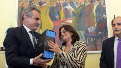 El ministro de Defensa de la Naci�n, a favor de la Reforma de la Constituci�n provincial
