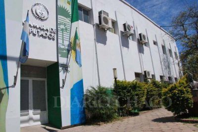 Bacileff present� el Presupuesto 2015 por un monto superior a 27.434 millones de pesos