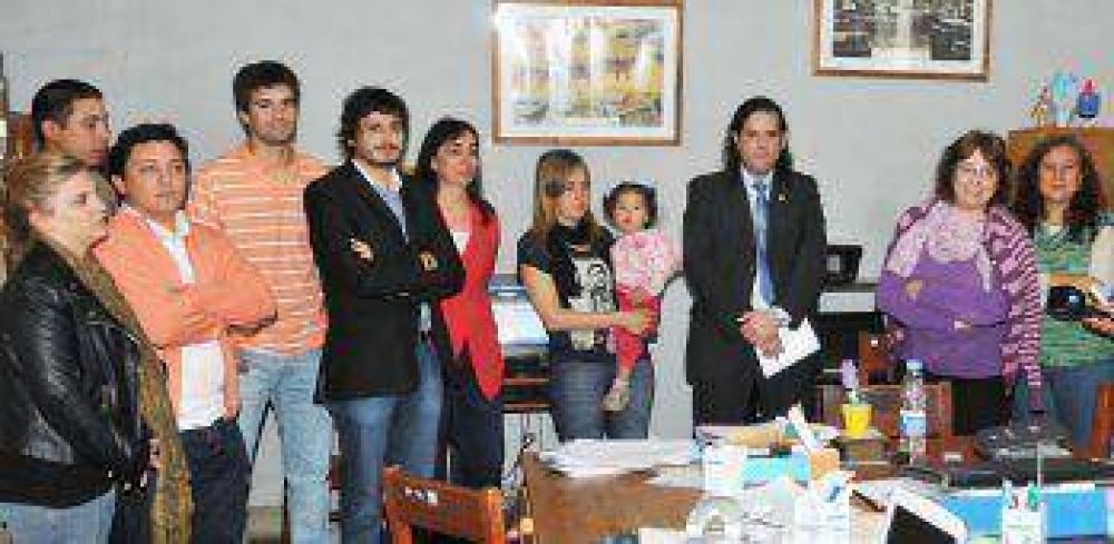 Donaron 26 computadoras para escuelas uruguayenses