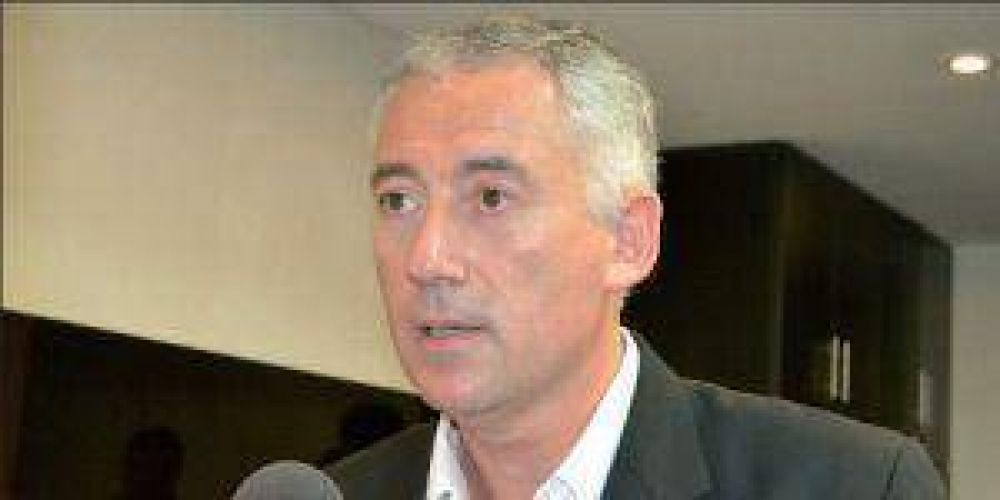 Firman acuerdo para monitorear los casinos en toda la provincia