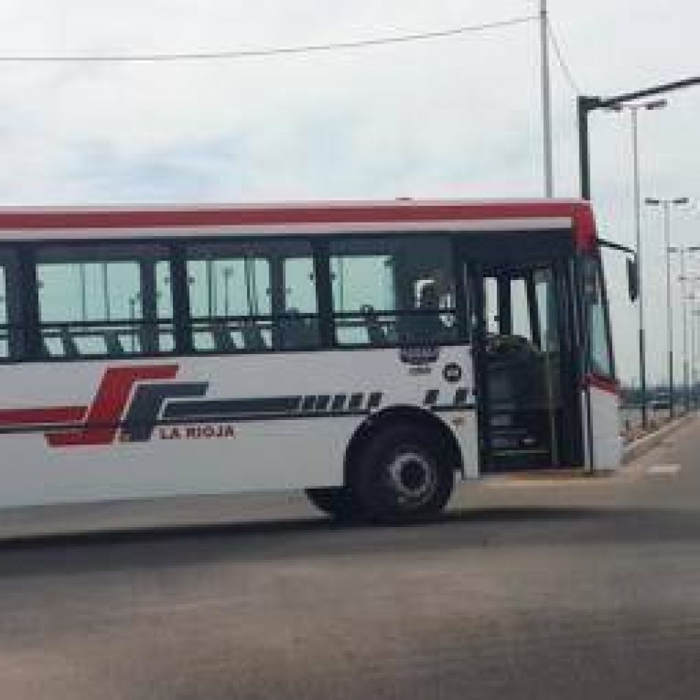 Desde este mi�rcoles, el boleto de colectivo urbano se paga $5