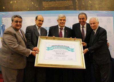 Eduardo Fal� homenajeado en el Congreso de la Naci�n